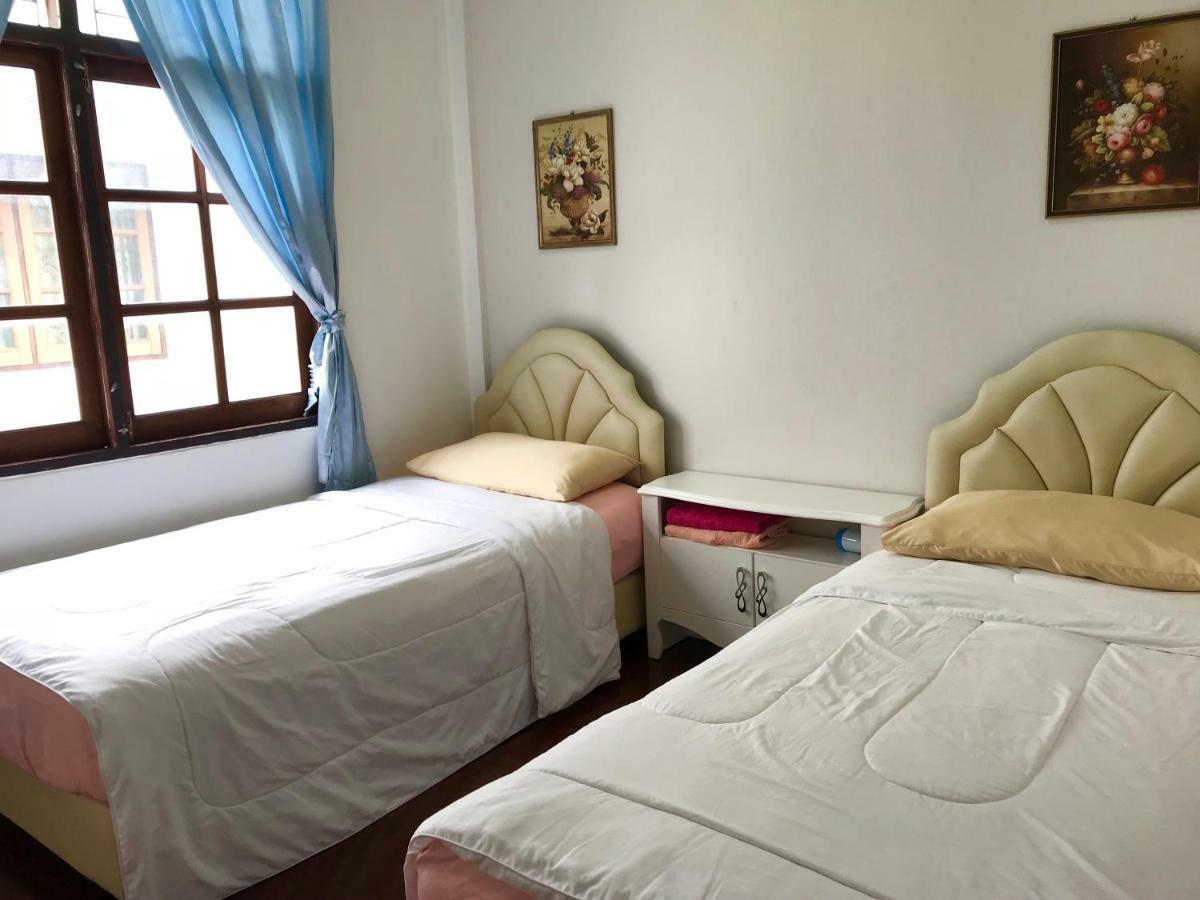 Hotel Sira'S House Bangkok Esterno foto